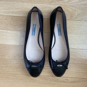 Prada ballet flats excellent!